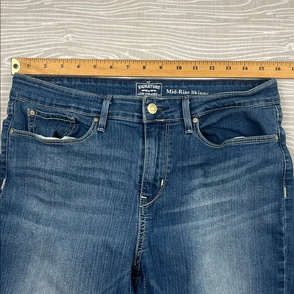 Levi’s Strauss Signature Gold Mid-Rise Skinny Ladies Jeans 30w Pre Owned - Picture 6 of 12